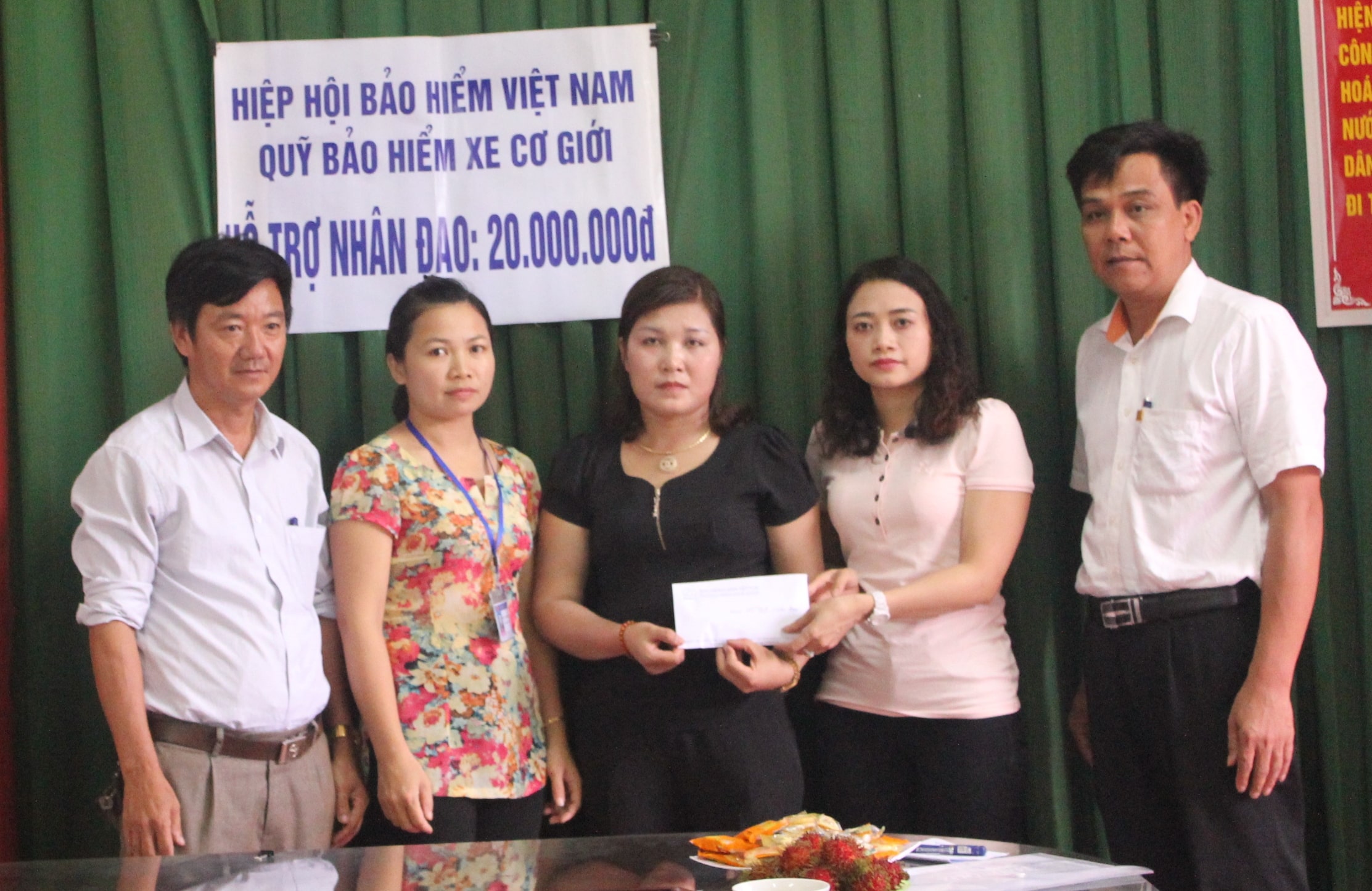 Quỹ Bảo hiểm xe cơ giới hỗ trợ nhân đạo cho gia đình nạn nhân tử vong do tai nạn giao thông tại Nghệ An